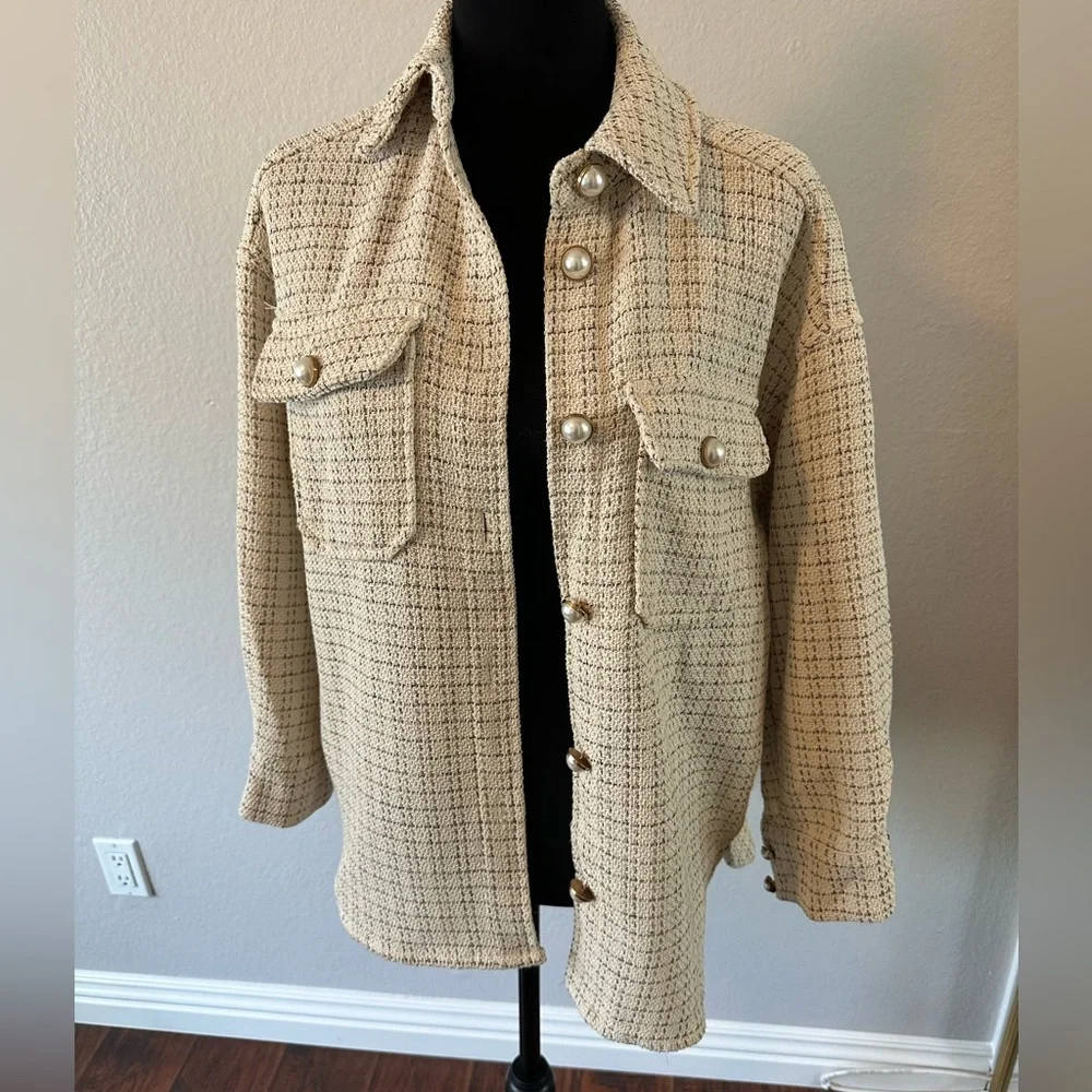 Shacket - Picture 2 of 3